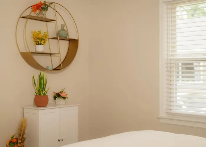 Heights Haven On Paris - 2bd * Peoria Heights
