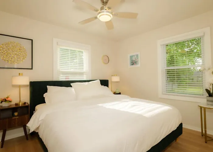 Holiday home Heights Haven On Paris - 2bd