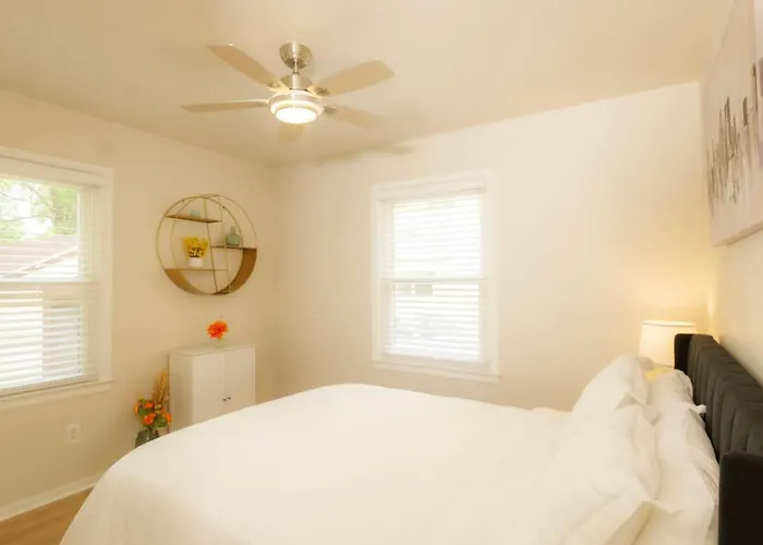 Heights Haven On Paris - 2bd *
